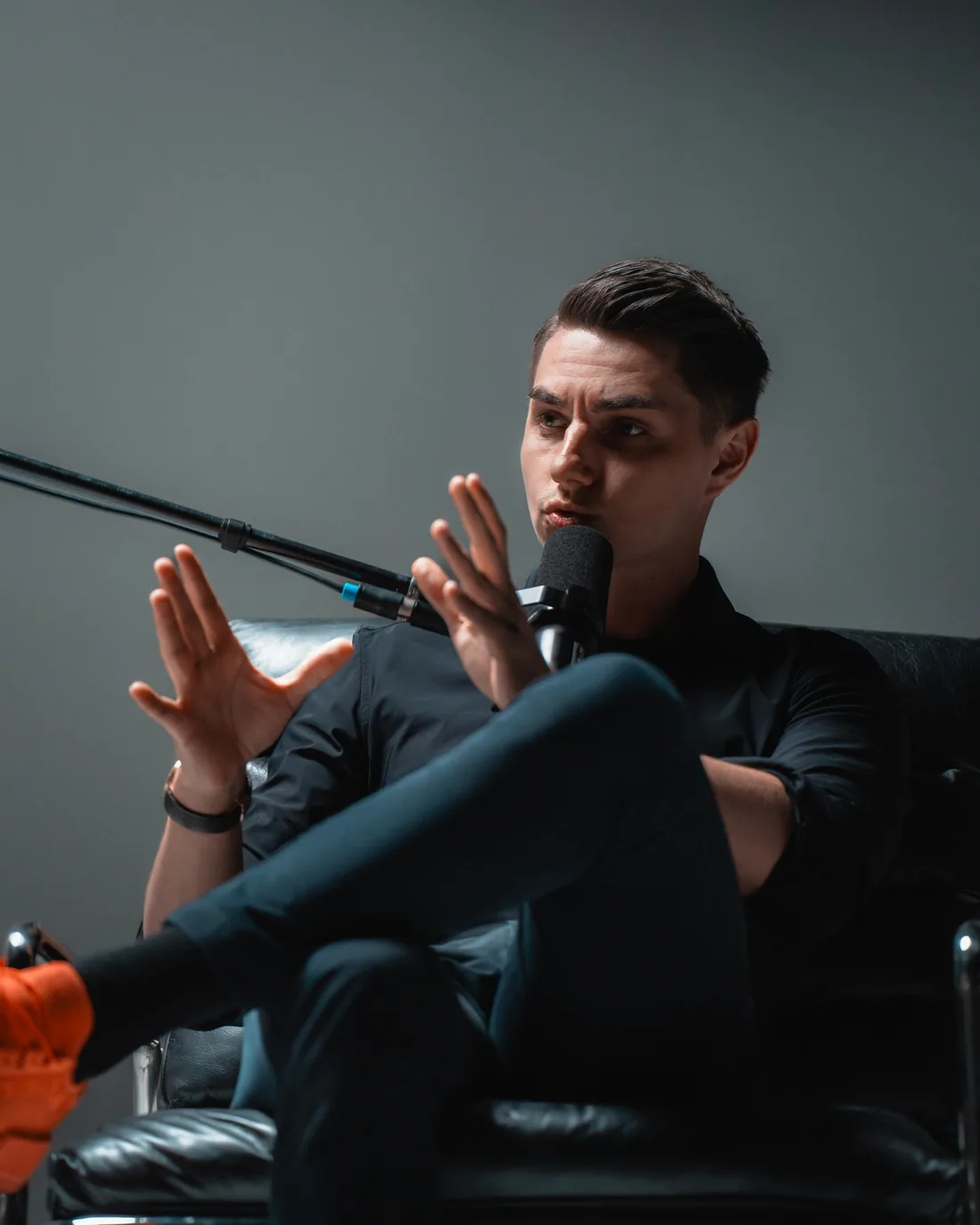 Stefan Graf im Gespräch am Mikrofon
